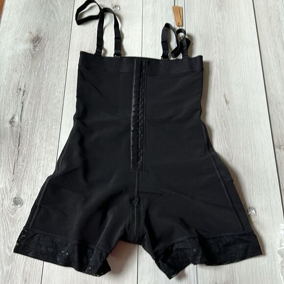 Shapellx AirSlim® Firm Tummy Compression Bodysuit Shaper W/Butt Lifter Black NWT - Picture 13 of 13